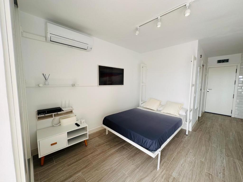 Modern White Studio Benalmadena Exterior photo