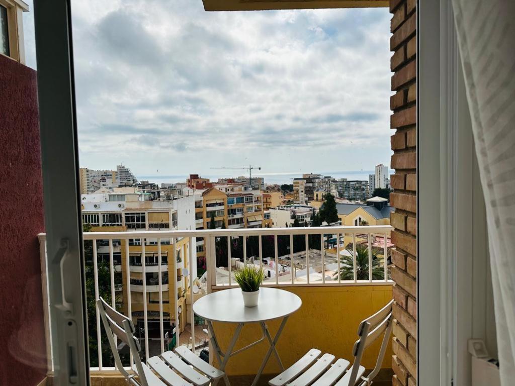 Modern White Studio Benalmadena Exterior photo